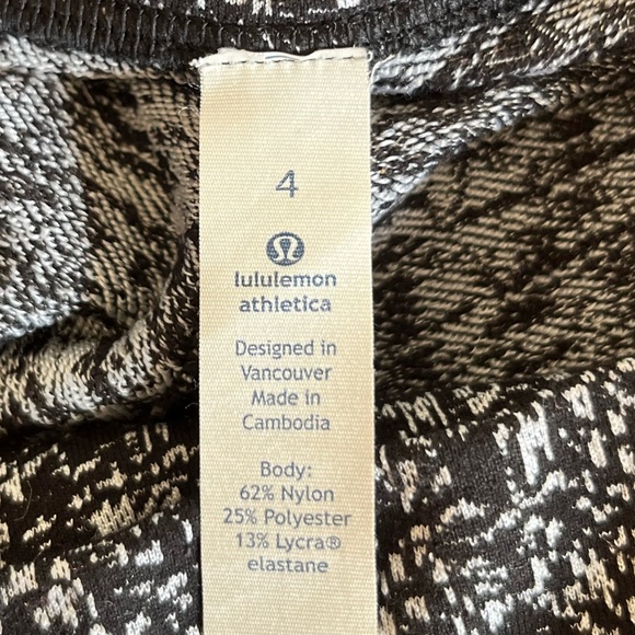 Lululemon EUC Wunder Under Pant (Hi-Rise)
Luon Suited Jacquard Black White - Picture 9 of 14